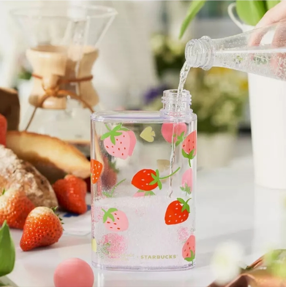 Starbucks × Kate Spade Strawberry Tumbler 14 oz - Picture 6 of 6